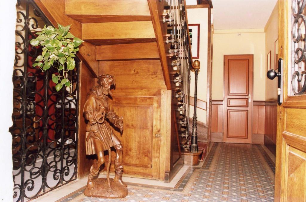 Hotel De La Ferte Шаньи Экстерьер фото